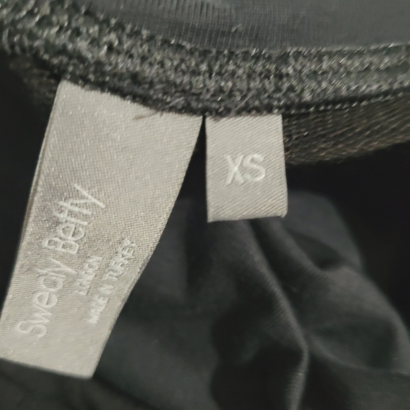 Sweaty Betty Oversize Black Hoodie Pullover XS Zip Pocket Cowl Neck Merino Blend - Picture 11 of 14